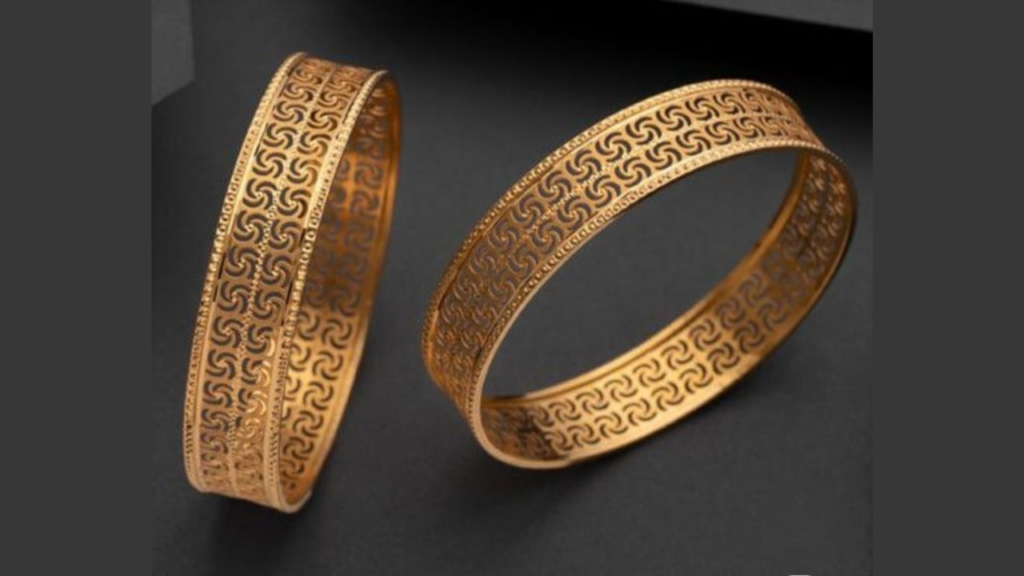 Gold Bangle 2026