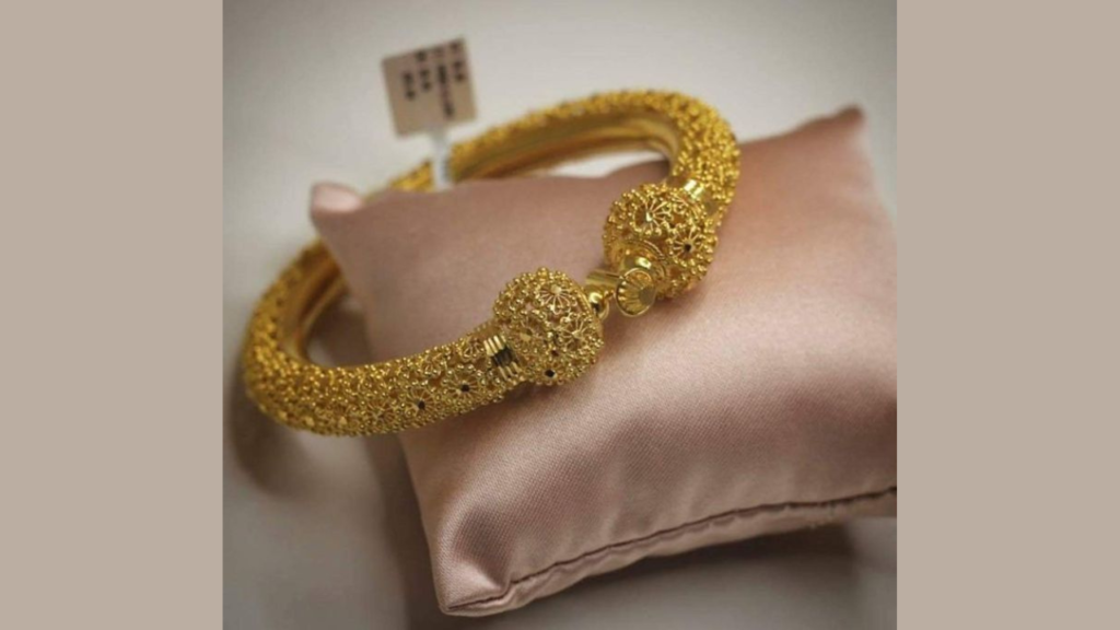 Gold Bangle Women 2026