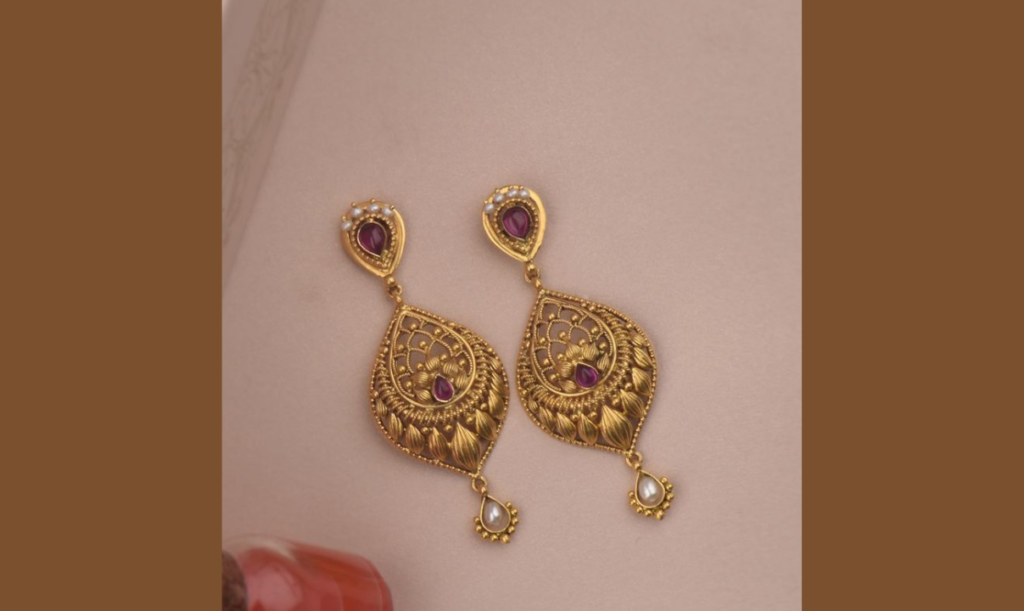 Gold Earrings Online 2026